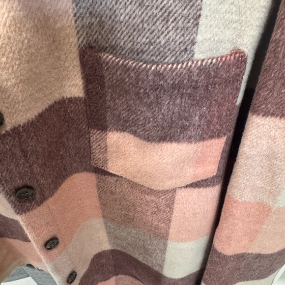 BKE Checkered Plaid Brushed Knit Shacket - Picture 5 of 6